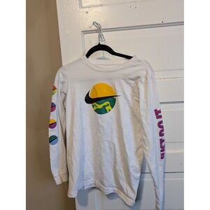 Nike youth  XL White Long Sleeve Graphic T-Shirt  Loose Fit Planet Logo